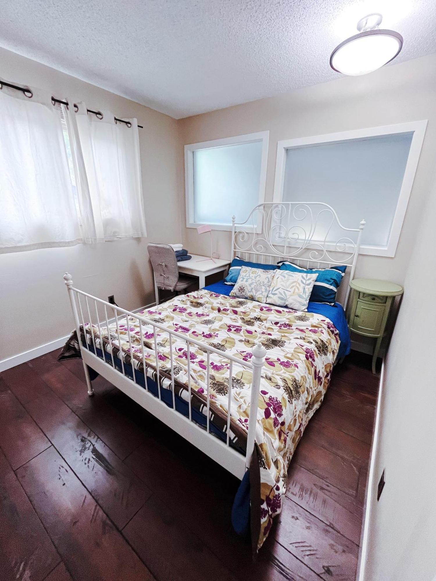 Calgary-Banff House Close Lrt&Dt&Free Parking Apartman Kültér fotó